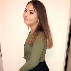 Meet your Posher, Chloe